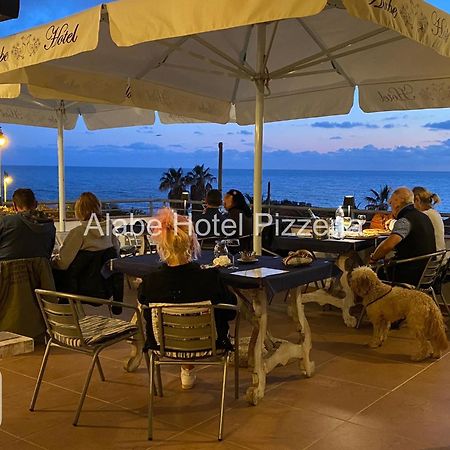 Alabe Hotel Marina Di Tresnuraghes Bagian luar foto