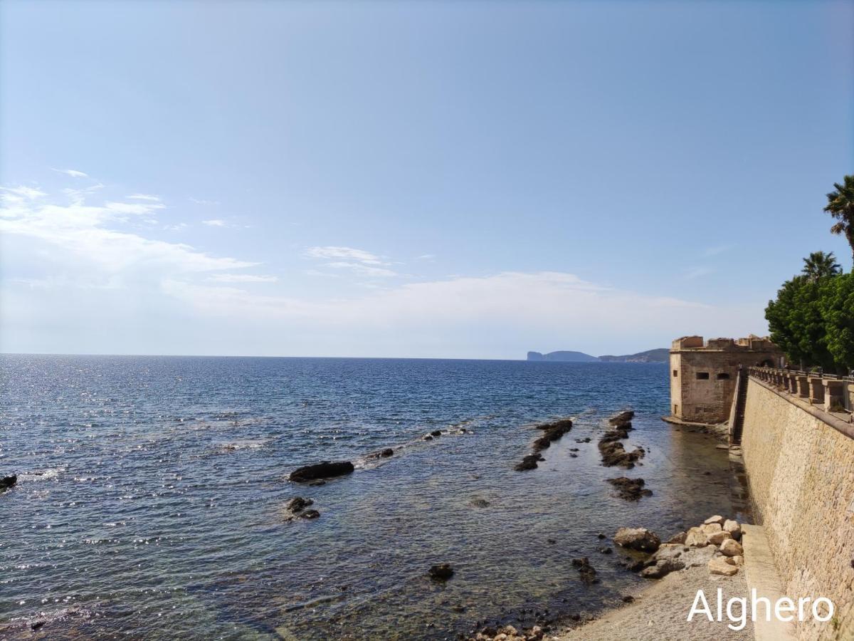 Alabe Hotel Marina Di Tresnuraghes Bagian luar foto