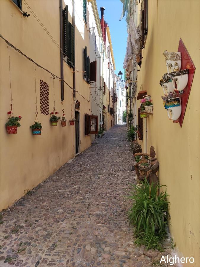 Alabe Hotel Marina Di Tresnuraghes Bagian luar foto