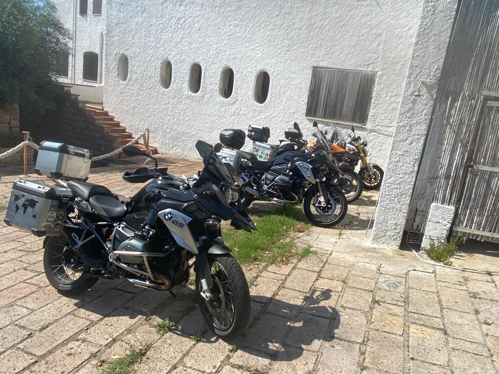 Alabe Hotel Marina Di Tresnuraghes Bagian luar foto